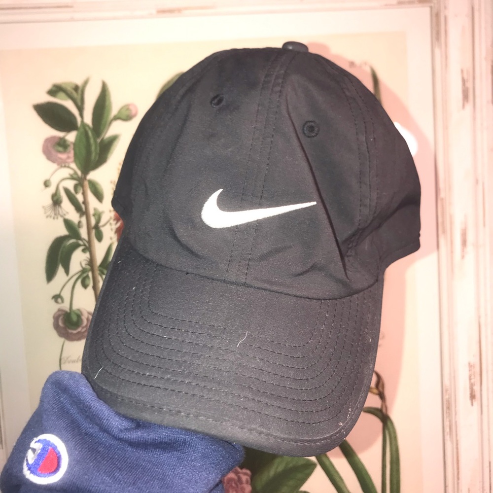 Nike Black Hat